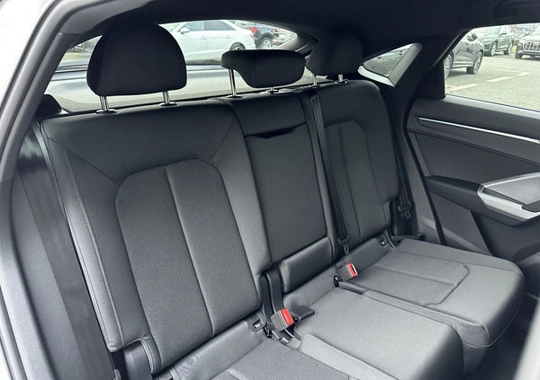 Audi Q3 cena 188100 przebieg: 5, rok produkcji 2024 z Dzierzgoń małe 326